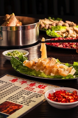 舌尖上的煙火氣 探訪姐夫秘制牛肉燜鍋